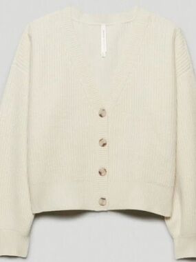 Aritzia Babaton Cream Chunky Merino Wool Lagoon Sweater Cardigan - Size Medium